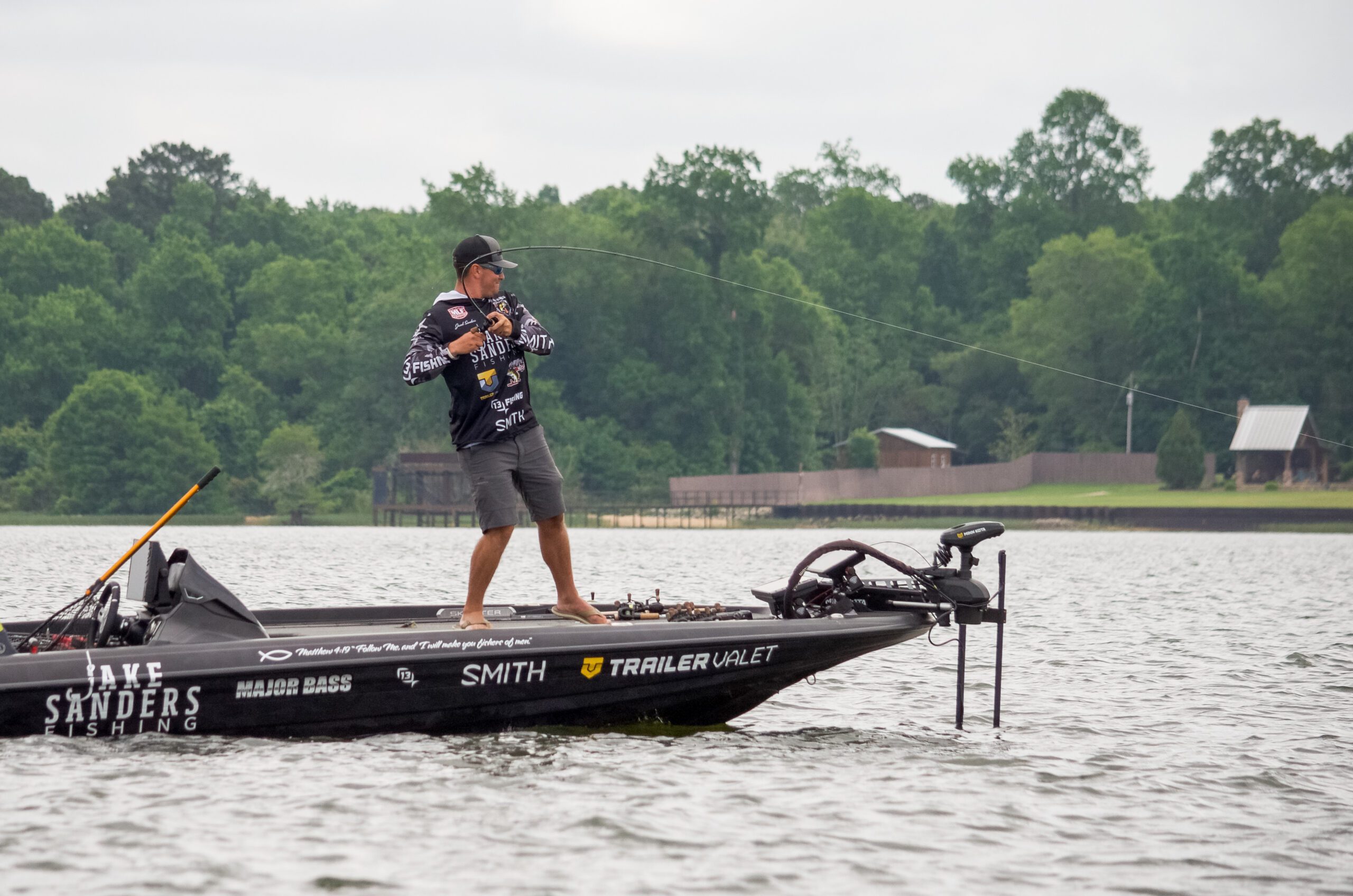 Lake Eufaula Fishing: 2025's Top Spots & Tips